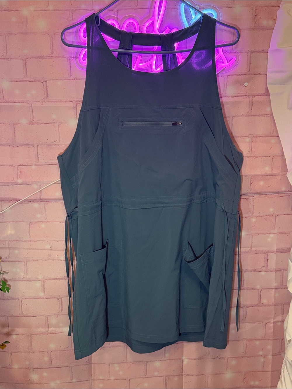 HALARA Teal Sleeveless Utility Midi Dress